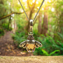 Load image into Gallery viewer, "Dancing Bee" Necklace
